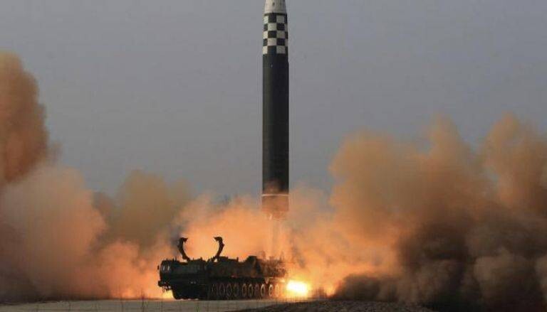 Южная Корея осуждает запуск ракеты Северной Кореей
