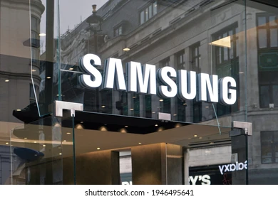 Samsung Electronics прогнозирует снижение прибыли за третий квартал
