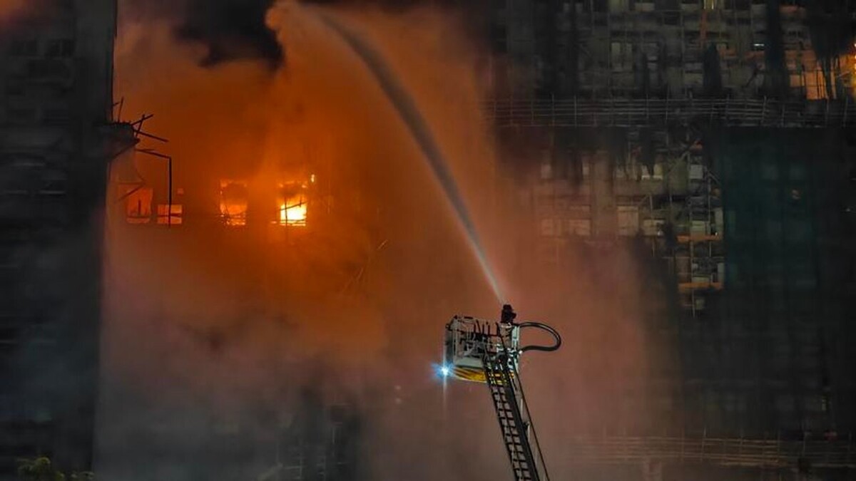 Fire in Seoul: Two suffer cardiac arrest