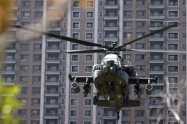 Северная Корея осуждает продажу американских вертолетов Apache Южной Корее
