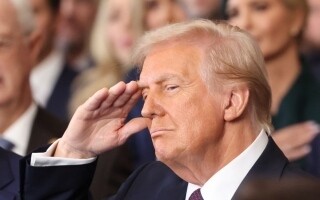Трамп спрашивает американских солдат о Ким Чен Ыне