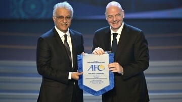 Президент ФИФА получил премию AFC Diamond of Asia