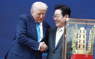 South Korea's 'Crown' for Trump: A Survival Strategy