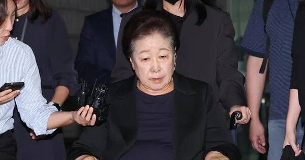 Trial of 'Unification Church' Leader Begins in South Korea