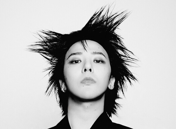 Новый альбом G-Dragon 'Übermensch' теперь доступен